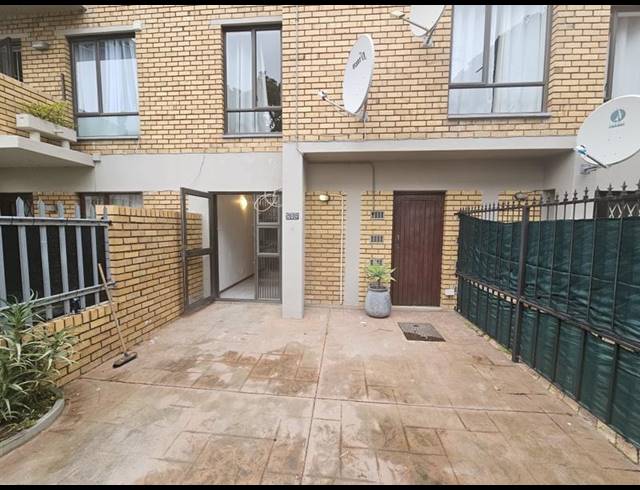 0 BEDROOM PROPERTY TO RENT IN KENILWORTH
